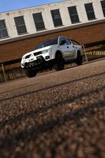 Mitsubishi L200 Black Barbarian 2012 года (UK)